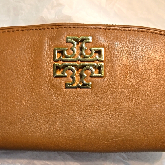 Tory Burch Brown Leather Wallet - Picture 12 of 16